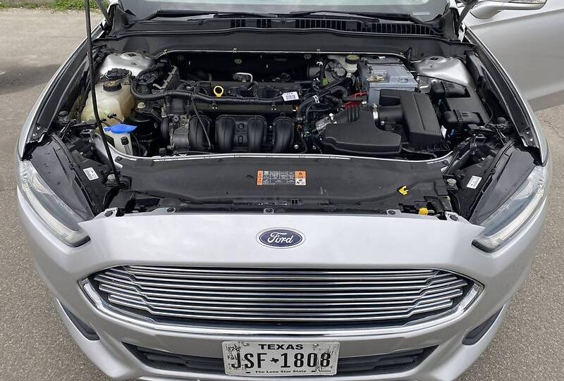 Ford Fusion SE 2016