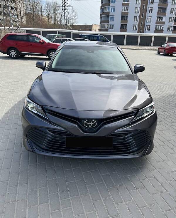 Toyota Camry 2018