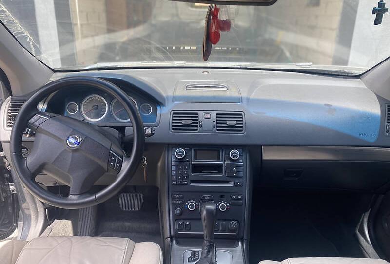 Volvo XC90 2011