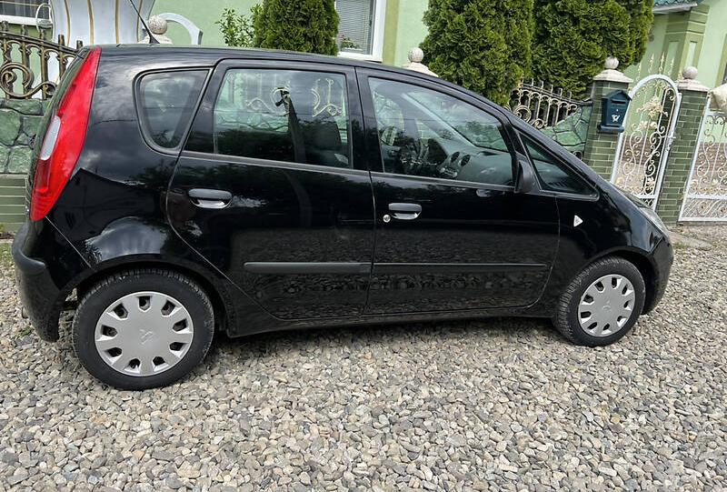Mitsubishi Colt 2005
