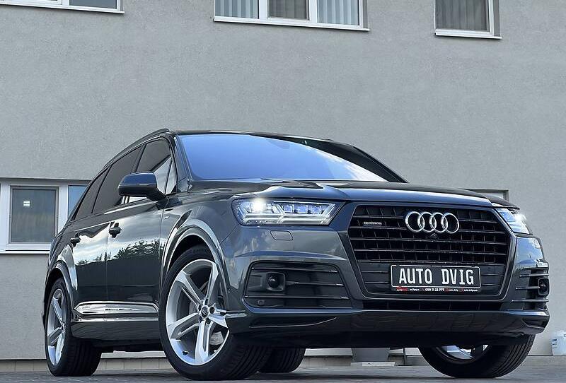 Audi Q7 SLINEx3 MATRIX BLACK 2017