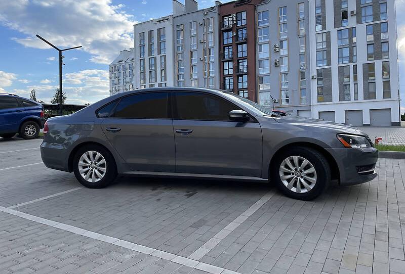 Volkswagen Passat B7 2013