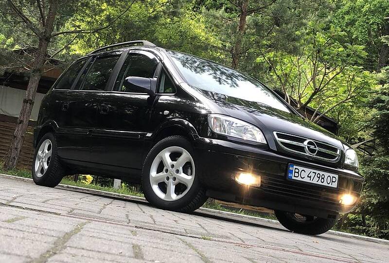 Opel Zafira LIFE 2005