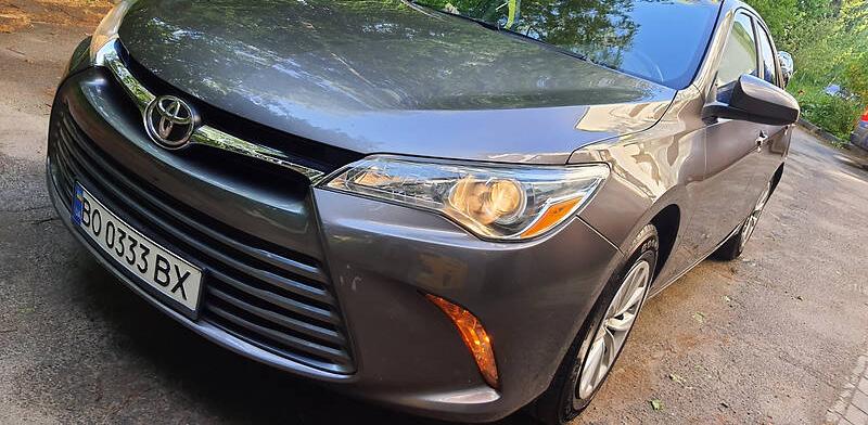 Toyota Camry 2016