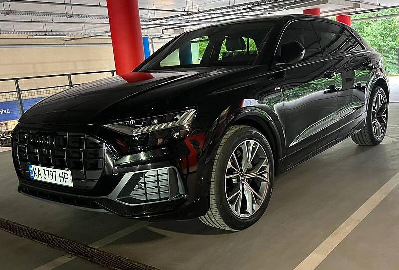 Audi Q8 S LINE 2021