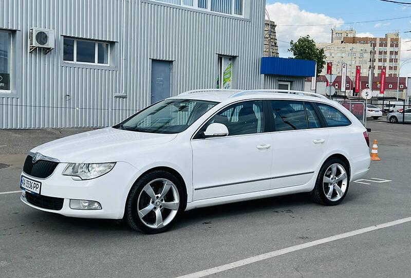 Skoda Superb 2012