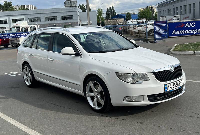 Skoda Superb 2012