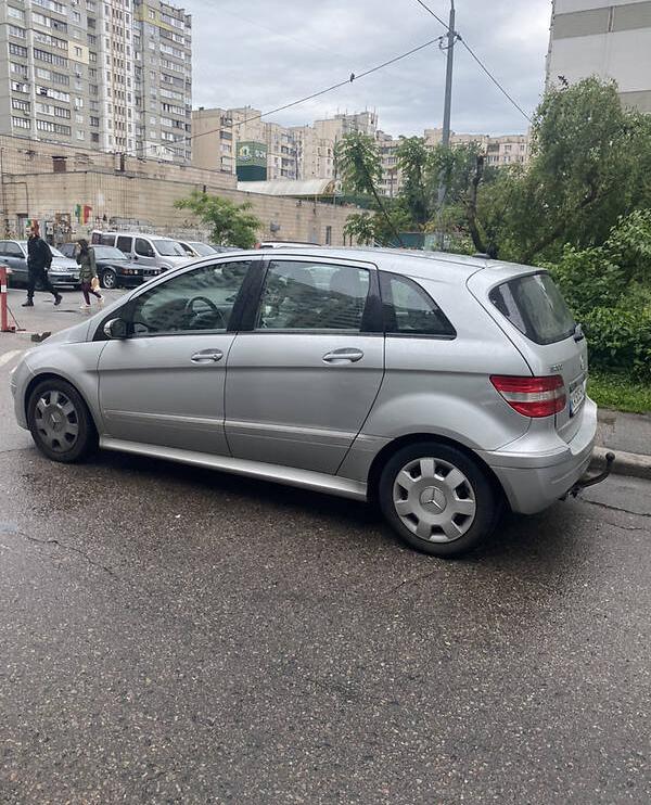 Mercedes-Benz B 200 2005