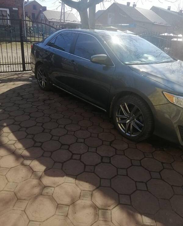 Toyota Camry 2013