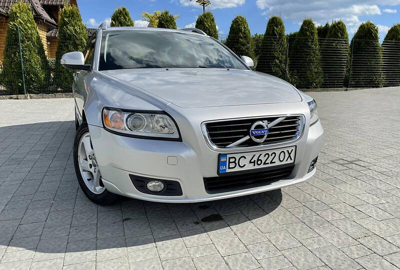 Volvo V50 D2 2012