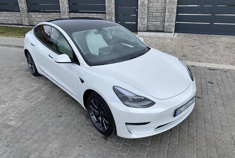 Tesla Model 3 82 kwt  2021