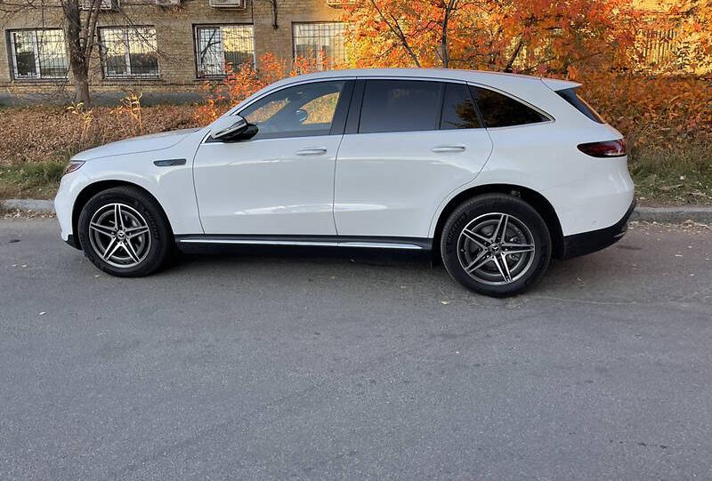 Mercedes-Benz EQC 400 2021