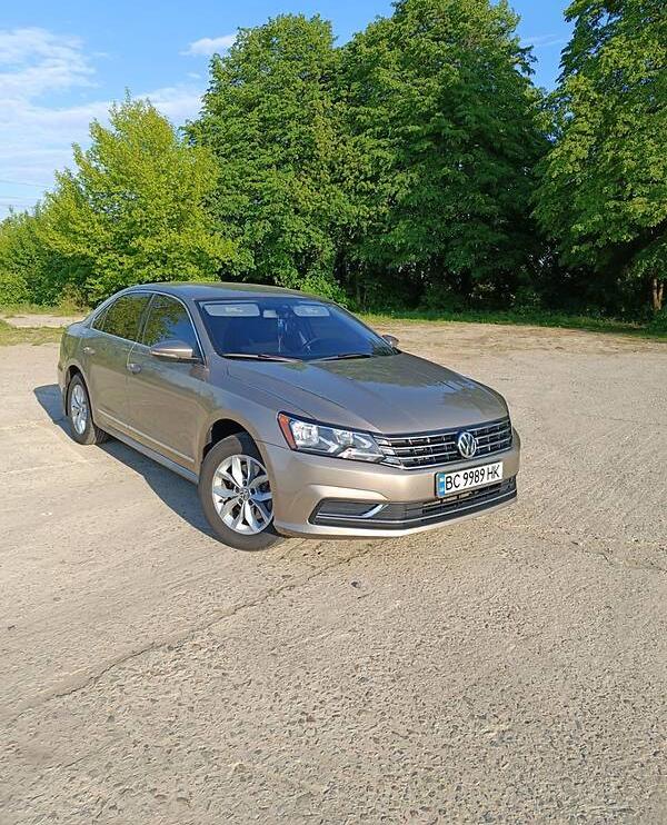 Volkswagen Passat B7 2016