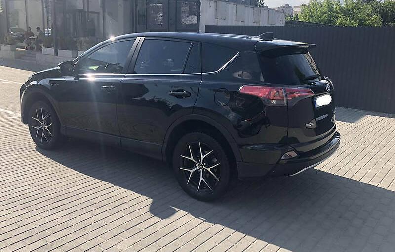 Toyota RAV4 2017