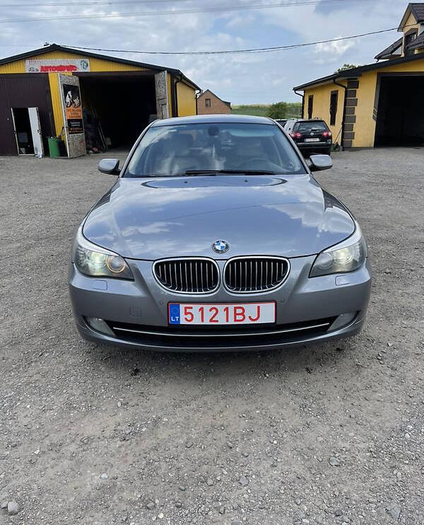 BMW 530 2009