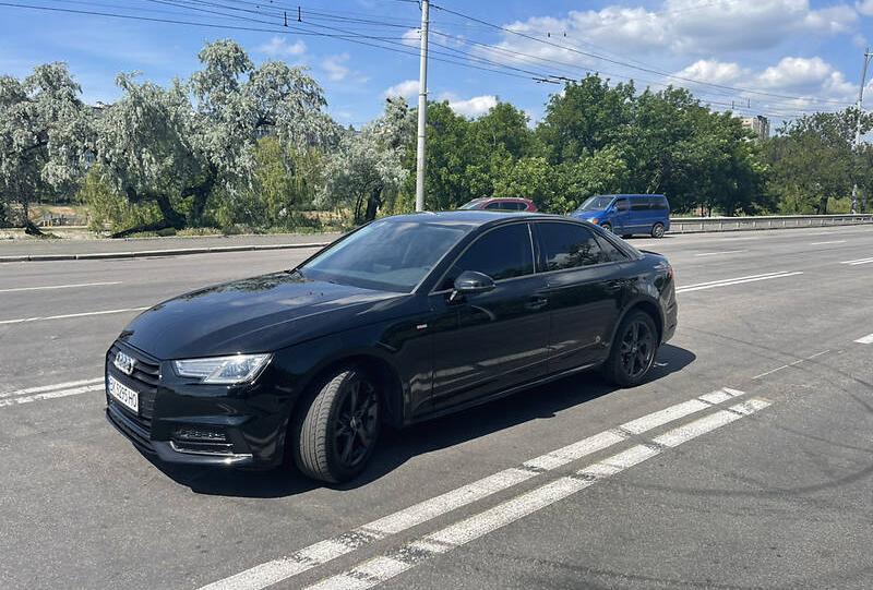 Audi A4 S line  2018