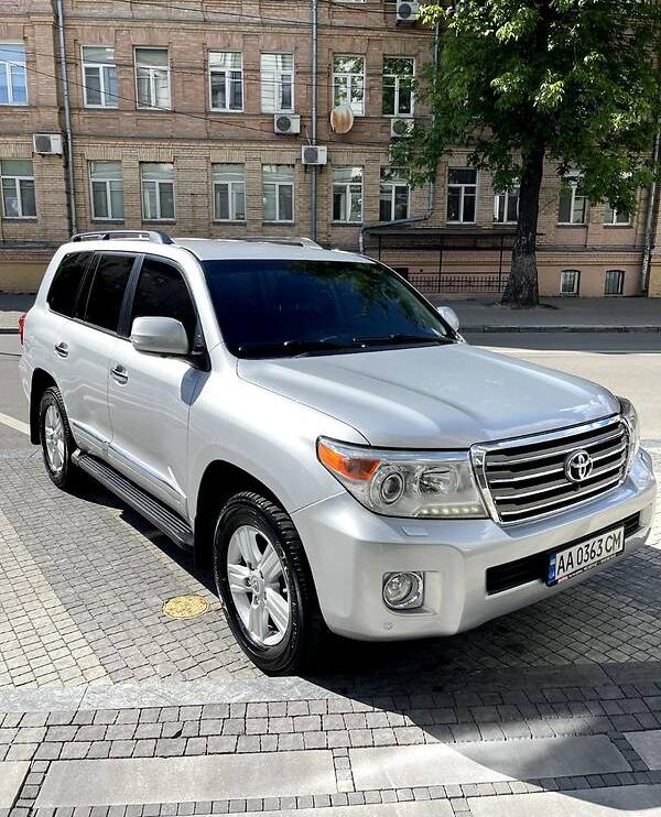 Toyota Land Cruiser 200 4.5 TD AT 2014
