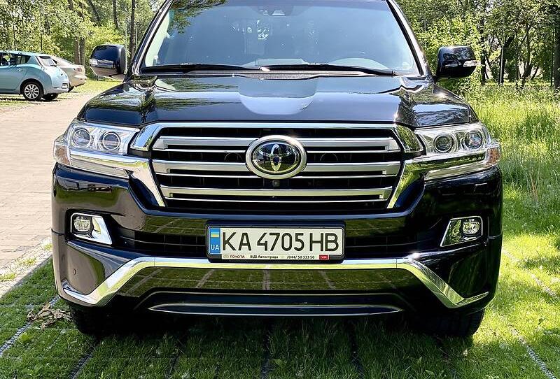 Toyota Land Cruiser 200 N E W  P R E M I U M 2018