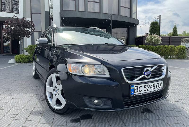 Volvo V50 D2 2011