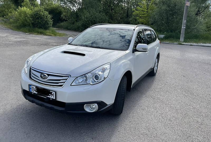 Subaru Outback 2010