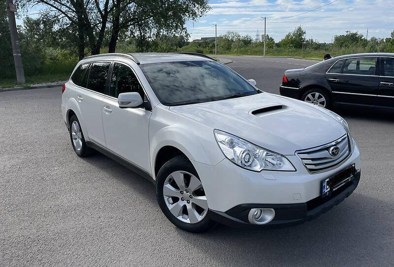 Subaru Outback 2010