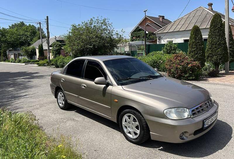 Kia Sephia 2003