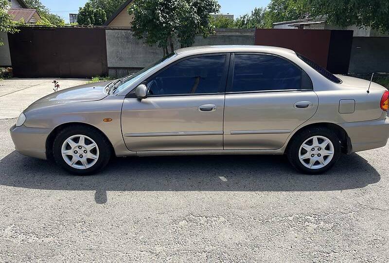 Kia Sephia 2003