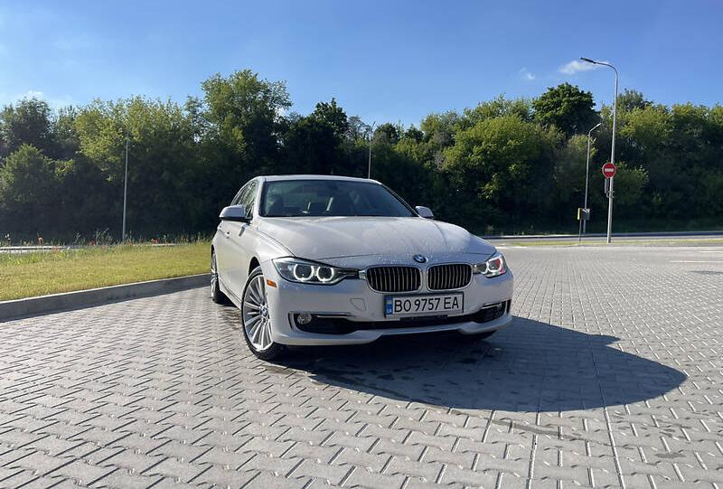BMW 328 2013