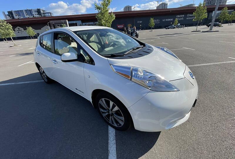 Nissan Leaf 2014