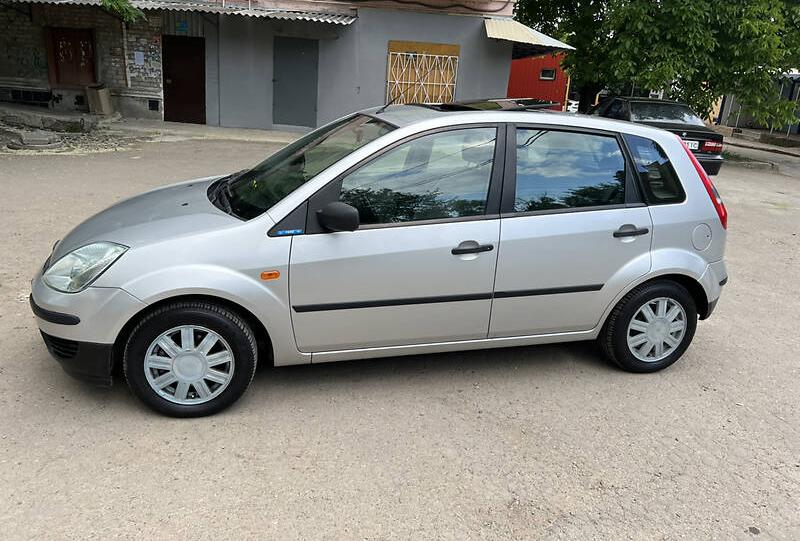 Ford Fiesta 140 2002