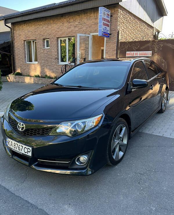 Toyota Camry 2014