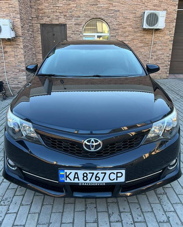 Toyota Camry 2014