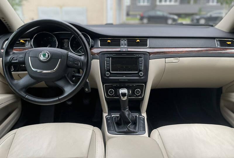 Skoda Superb 2010