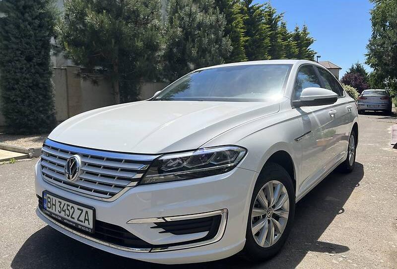 Volkswagen e-Lavida 2021