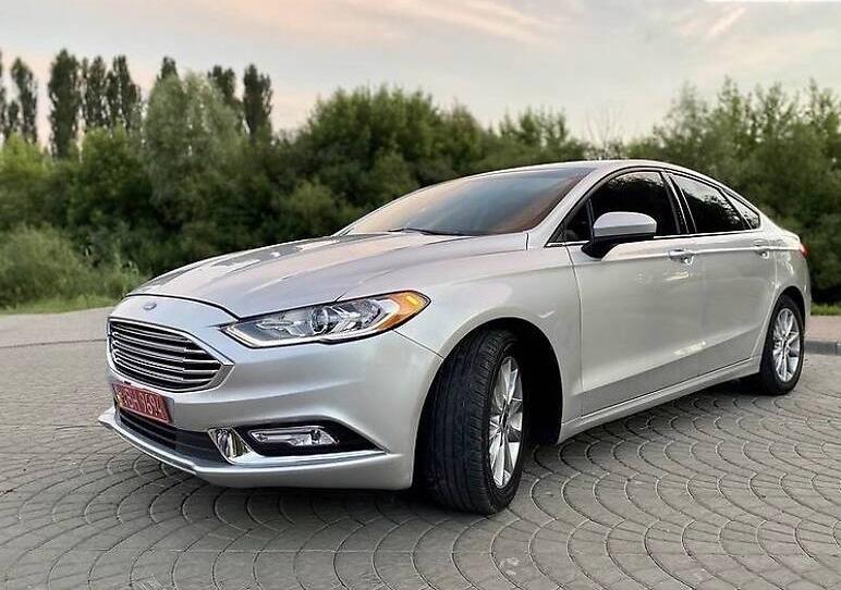 Ford Fusion SE 2016
