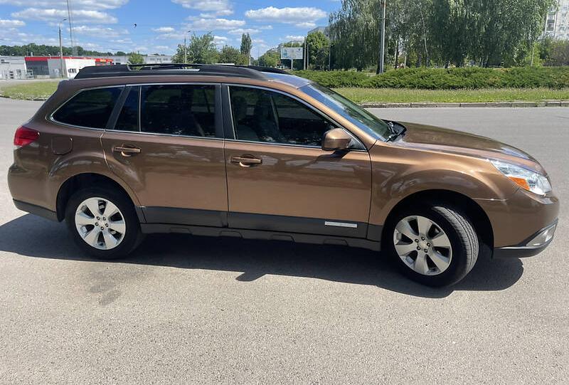 Subaru Outback 2010
