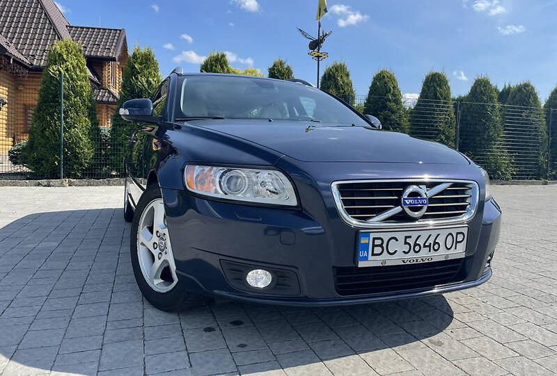 Volvo V50 D2 2011