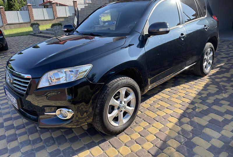 Toyota RAV4 2011