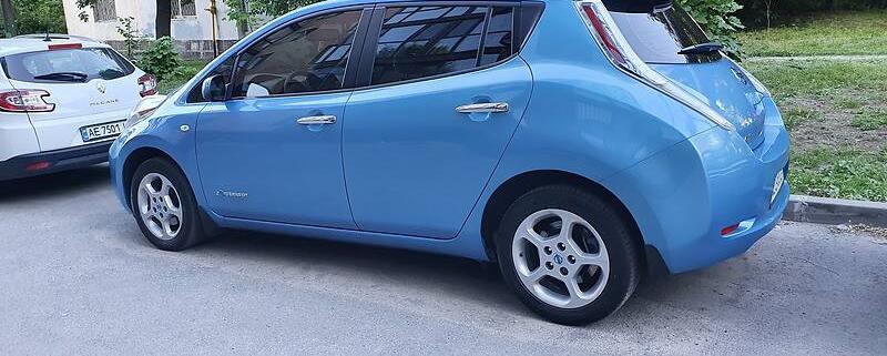 Nissan Leaf 2012
