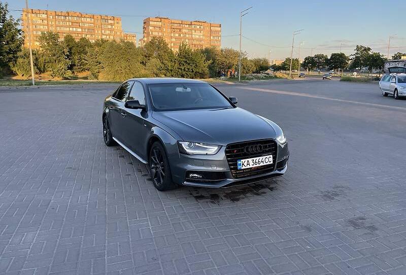 Audi A4 2014
