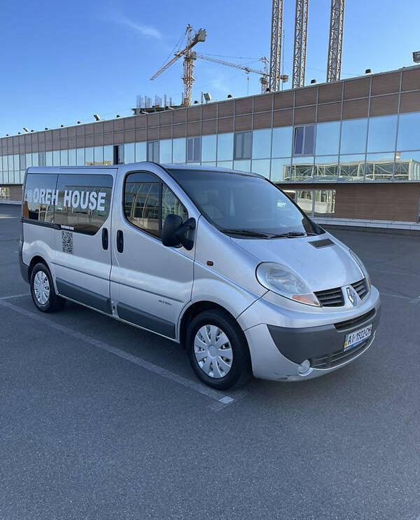 Renault Trafic пасс. 2006