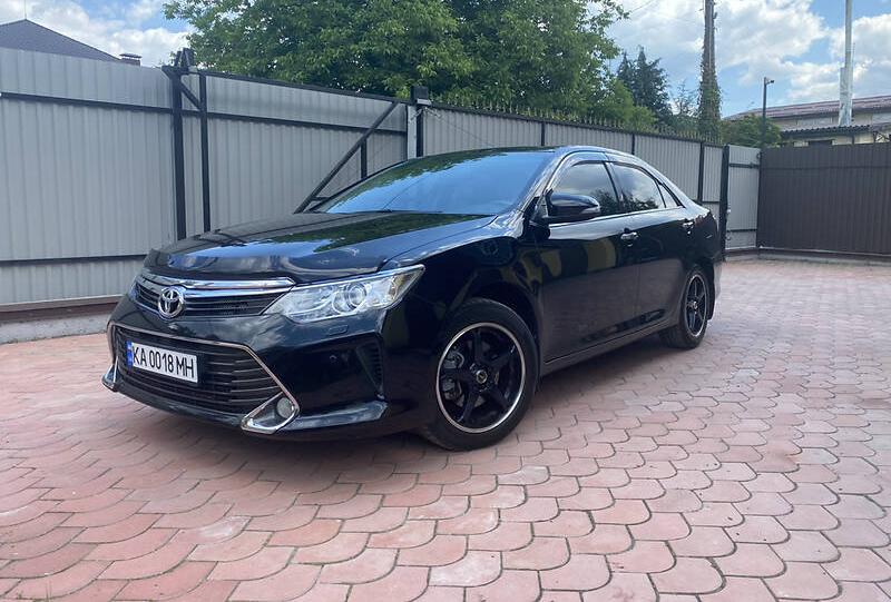 Toyota Camry 55 2015