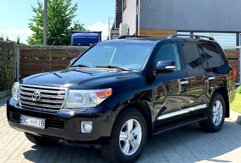 Toyota Land Cruiser 200 V8 2014