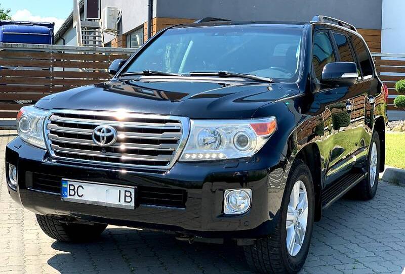Toyota Land Cruiser 200 V8 2014