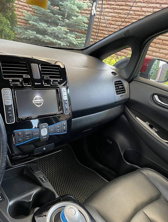 Nissan Leaf 2017