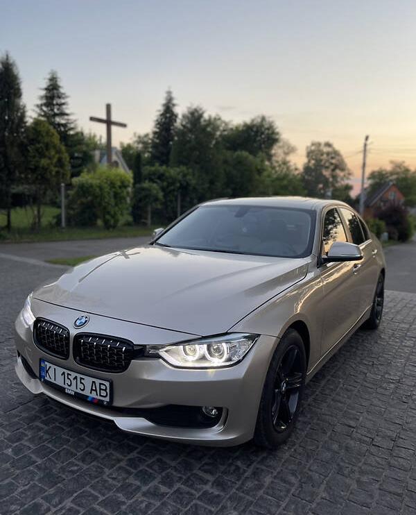 BMW 328 2014