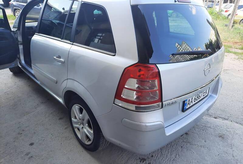 Opel Zafira 2010