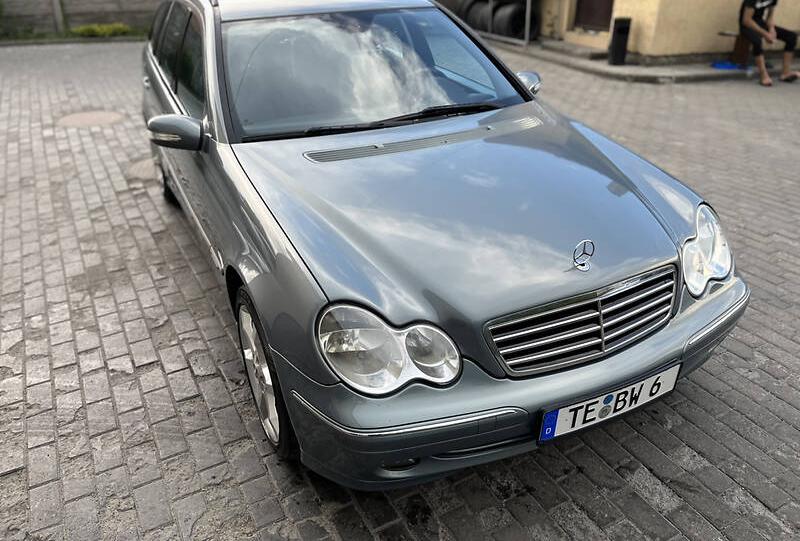 Mercedes-Benz C 220 Avantgarde 2004