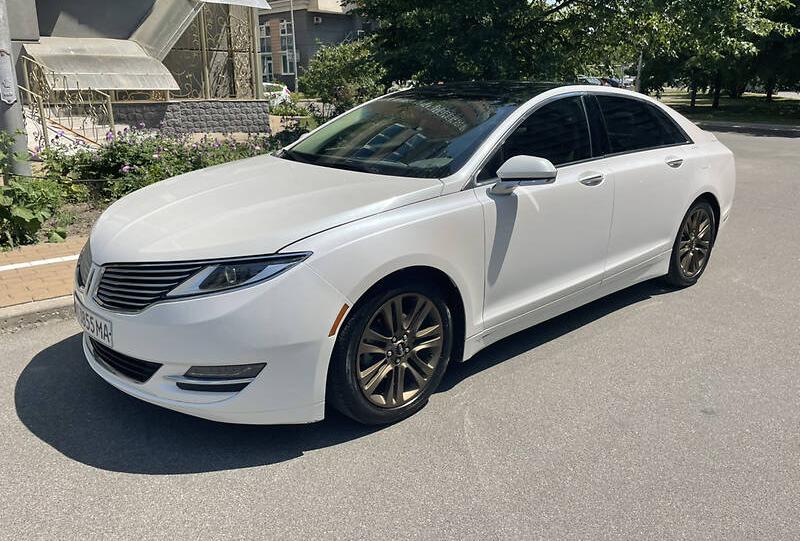 Lincoln MKZ 2014