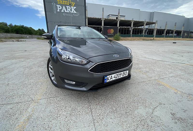 Ford Focus SE 2015